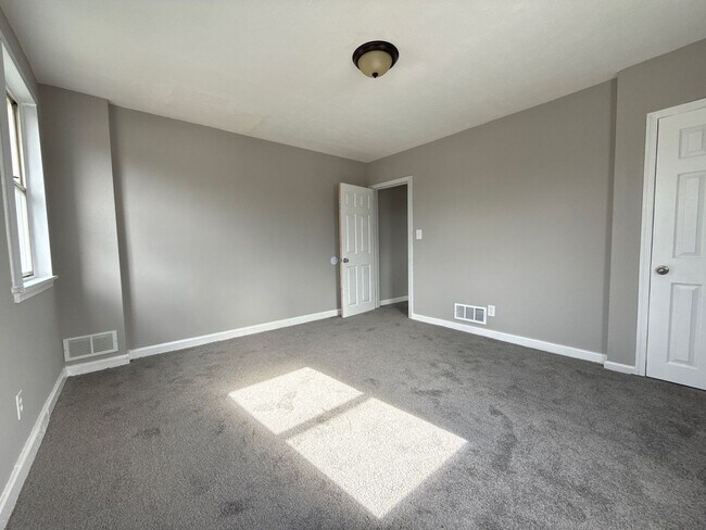 Building Photo - Two Bedroom House In Baltimore City