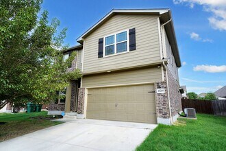 Building Photo - Beautiful Rental in Converse! Realtor Comm...