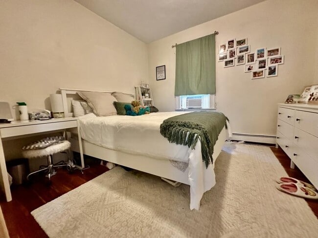 Primary Photo - 3 bedroom in Cambridge MA 02141