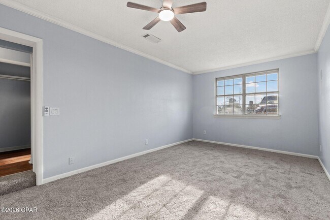 Building Photo - 106 Moody Dr