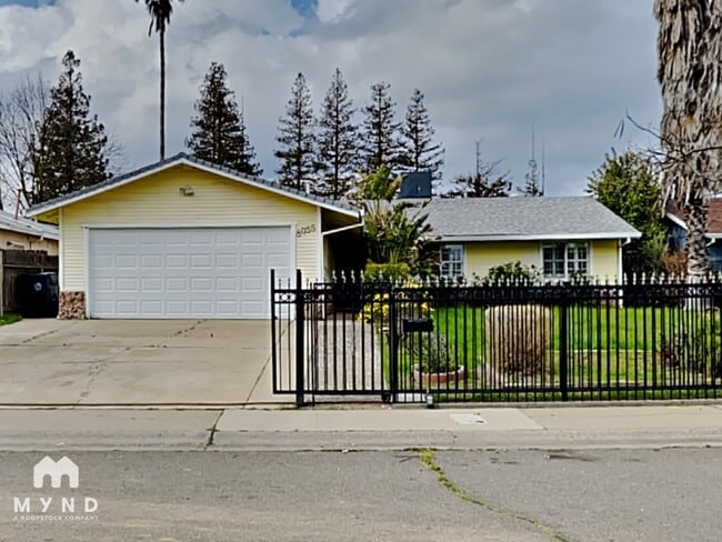 Building Photo - 8055 Wagon Trail Way