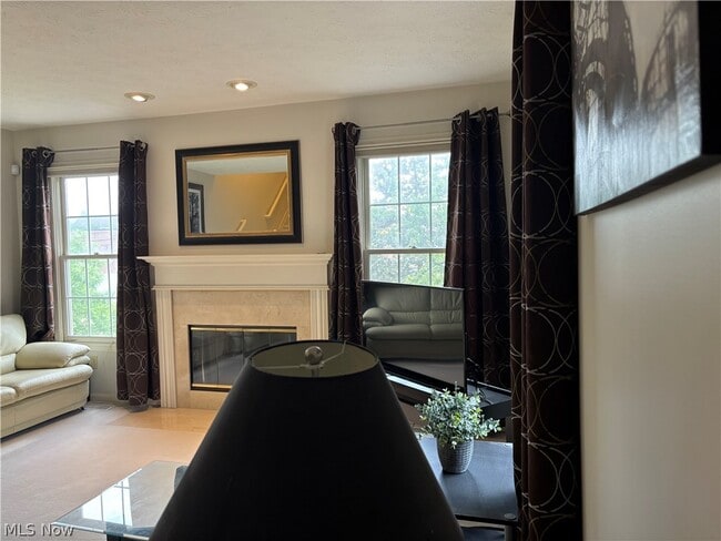 Building Photo - 1944 E 82nd St