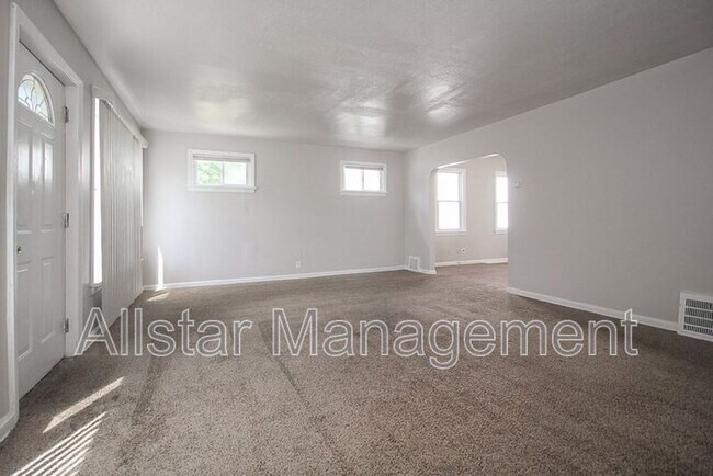 Building Photo - 12901 McCracken Rd
