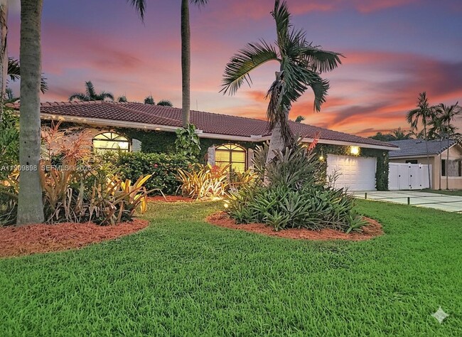 Building Photo - 15820 Sedgewyck Cir N