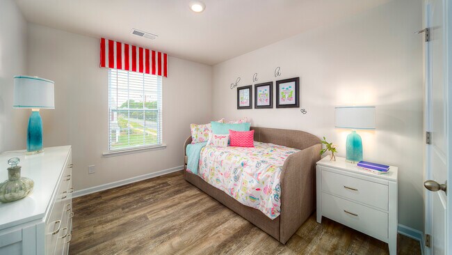 Building Photo - 5620 Harrison Trace Dr