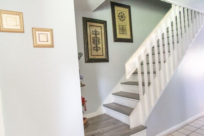 Building Photo - 5155 Picadilly Circus Ct