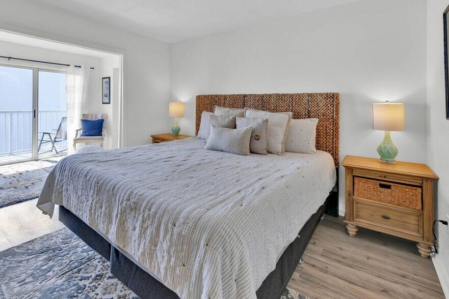 Building Photo - 790 Santa Rosa Blvd