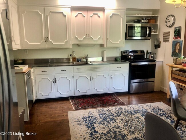 Building Photo - 11900 Spring Garden Ln