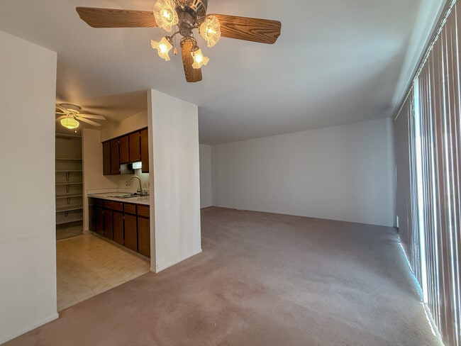 Living room - Waverly Flatz