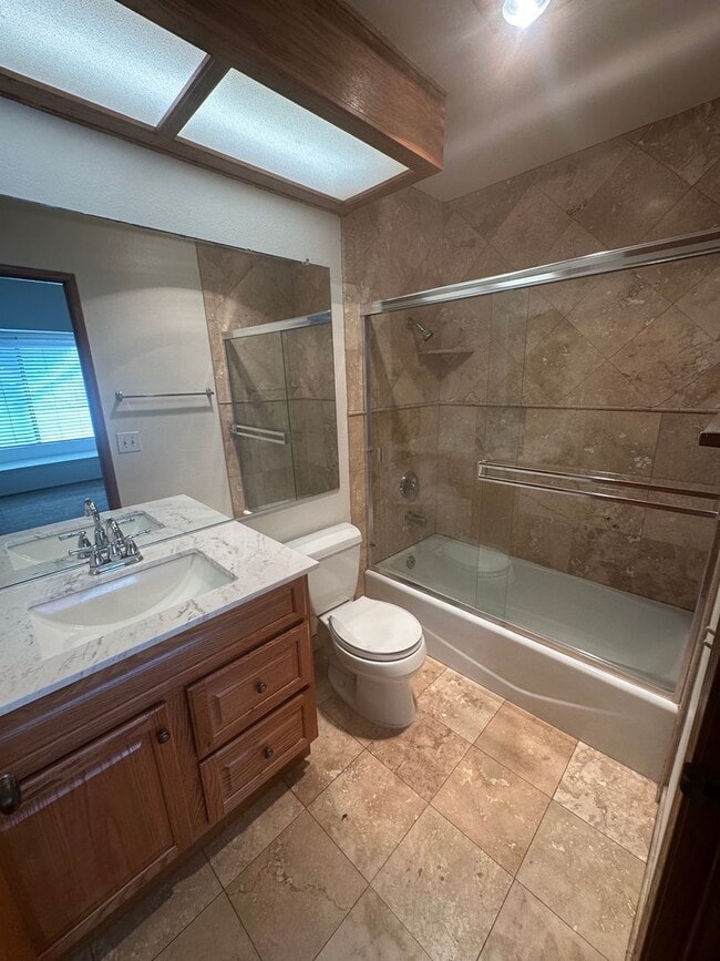 Building Photo - Beautiful 2 bed / 2.5 bath / 1,218 sqft Condo in Solana Beach - Available 01/26