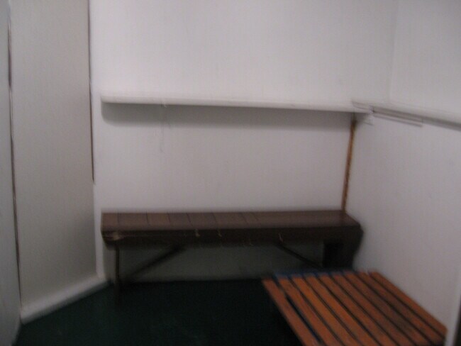 Building Photo - 3916 N Kildare Ave