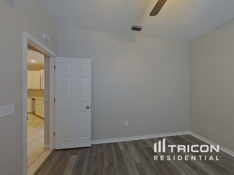 Building Photo - 6421 Fox Grape Ln