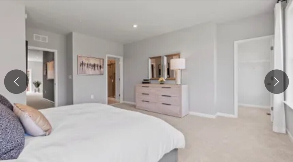 Building Photo - 658 Brookwood Glen Ter