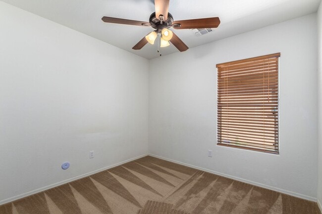 Building Photo - 3-Bedroom Home in The Villages at Queen Cr...