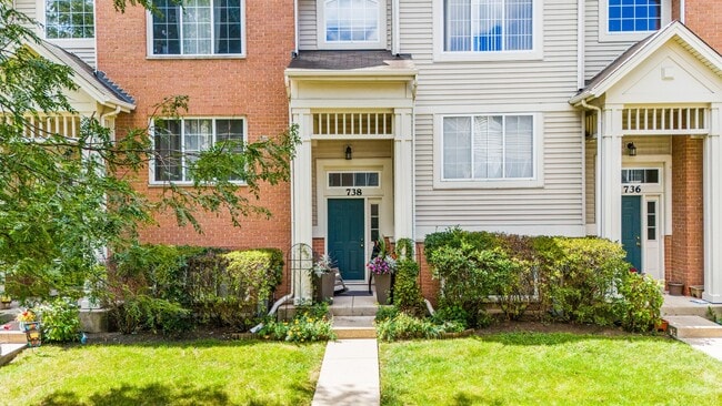 Building Photo - 738 Hanbury Dr