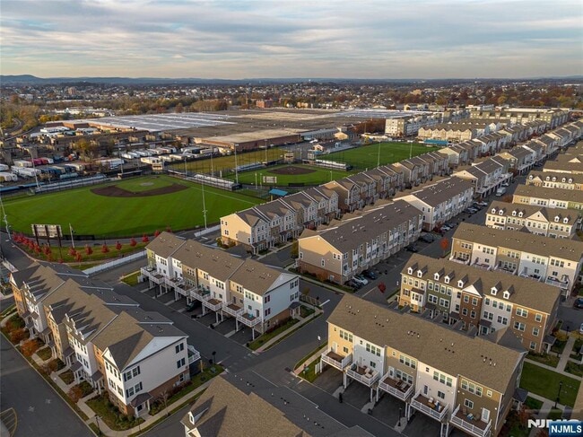 Building Photo - 80 Wesmont Drive