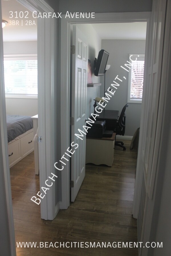 Building Photo - 3102 Carfax Ave