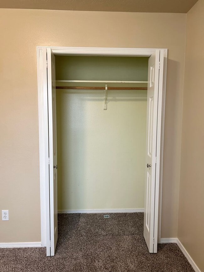 Building Photo - 4 Bedroom Nampa Home In Great Location!