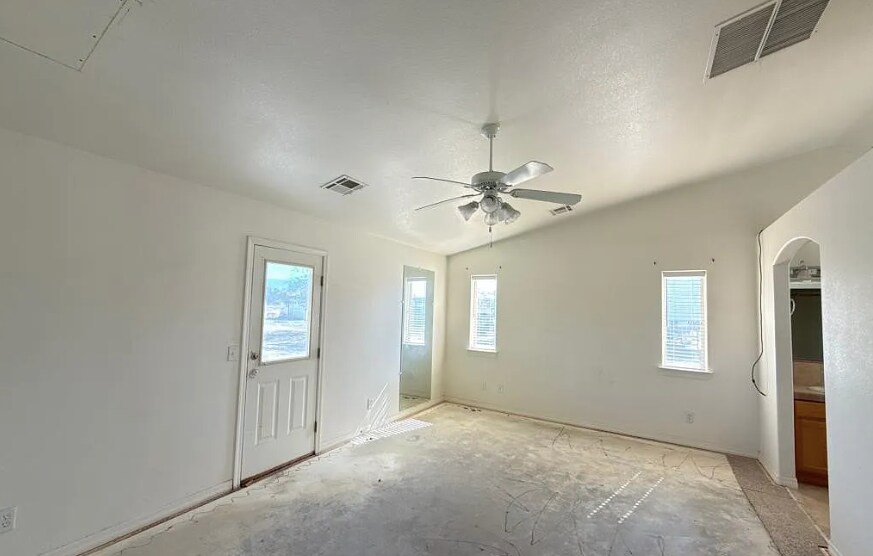 Primary Photo - 4330 Turner Blvd