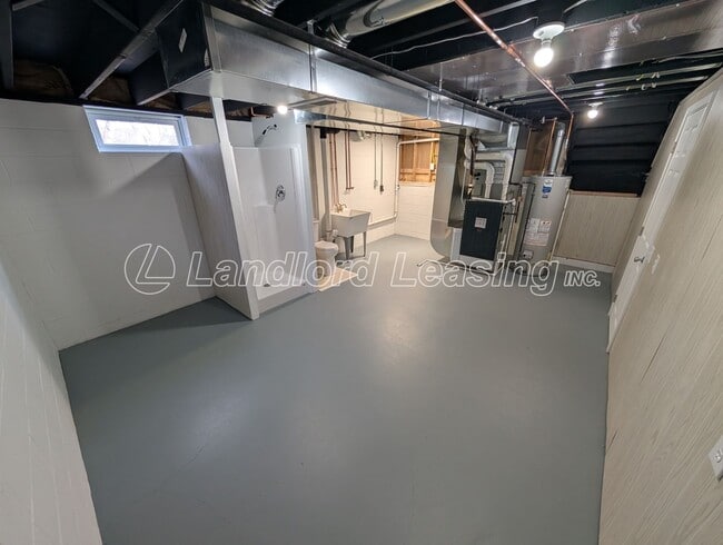 Building Photo - Fully Remodeled Split-Level Home in Amherst Schools