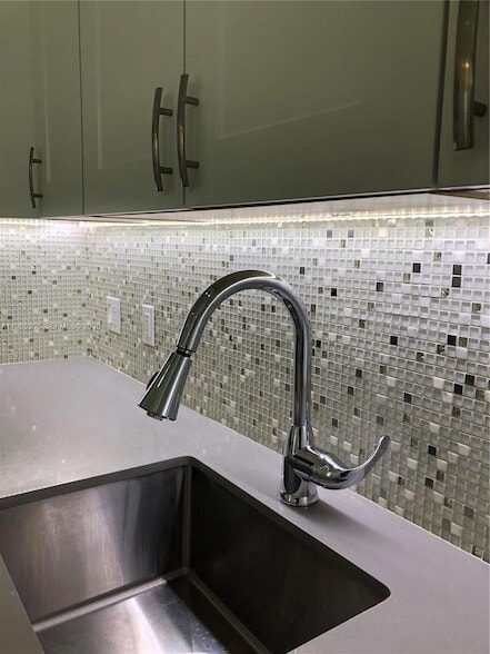 Building Photo - 1618 Michigan Ave