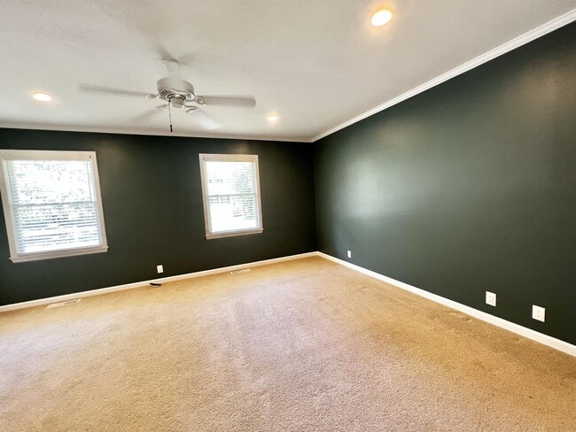 Building Photo - 344 Cottage Farm Dr
