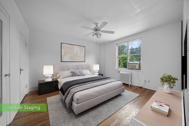 Building Photo - 100 E Palisade Ave