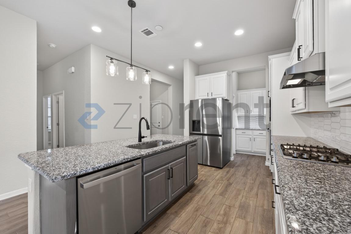 Building Photo - 14350 Gold Rush Pass