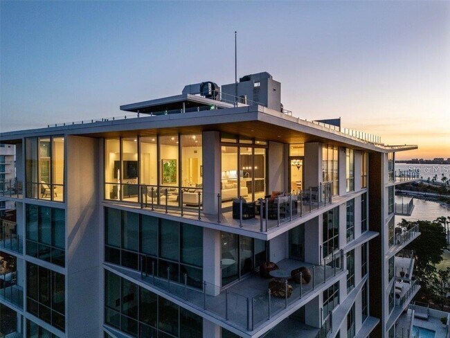 Building Photo - 111 Golden Gate Point