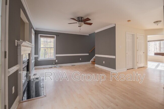 Building Photo - 79 River Run Ln