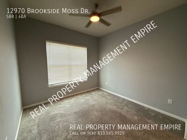 Building Photo - 12970 Brookside Moss Dr