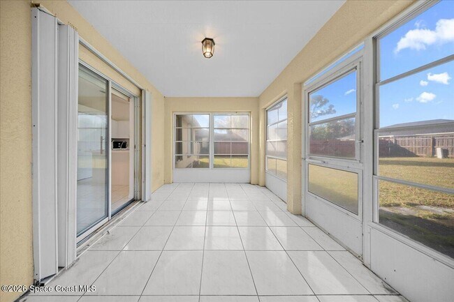 Building Photo - 171 Americana Blvd NE