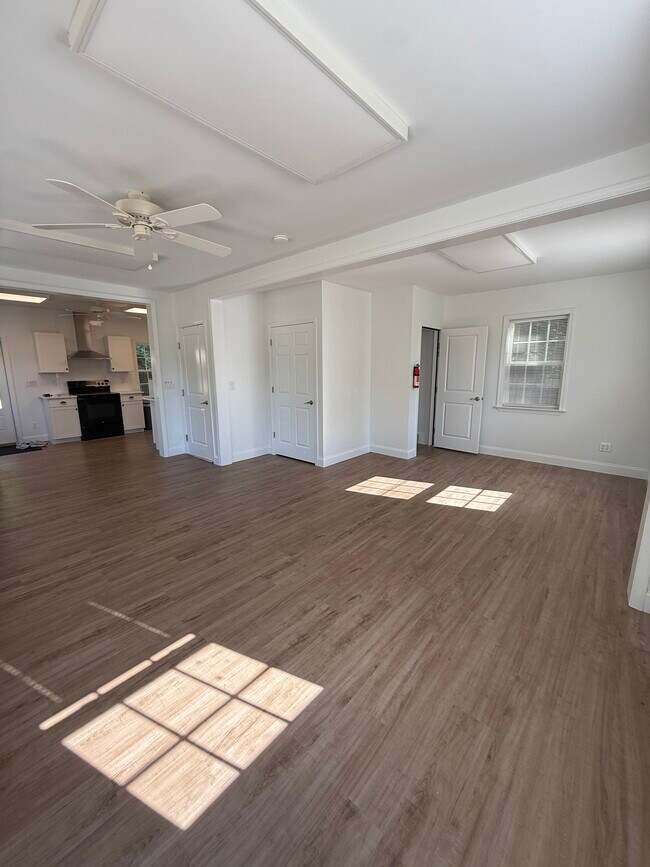 Building Photo - 75b Cedar Run