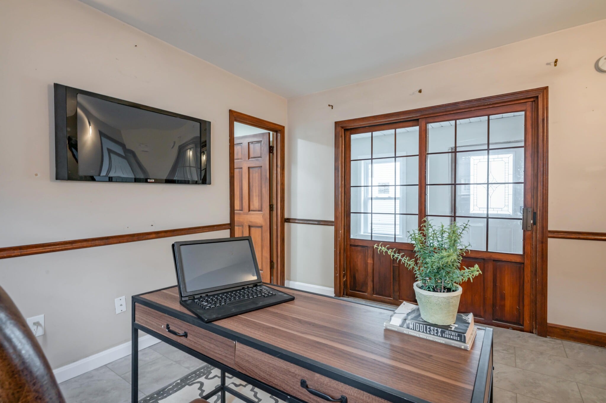 Building Photo - 459 Central St