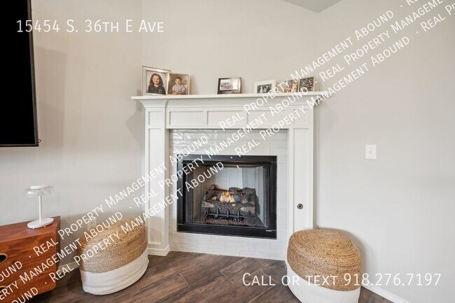 Building Photo - 15454 S 36th E Ave