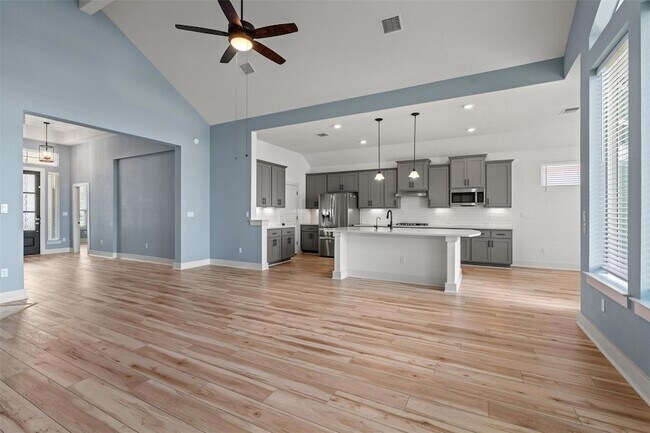 Building Photo - 920 Hornsby Holw