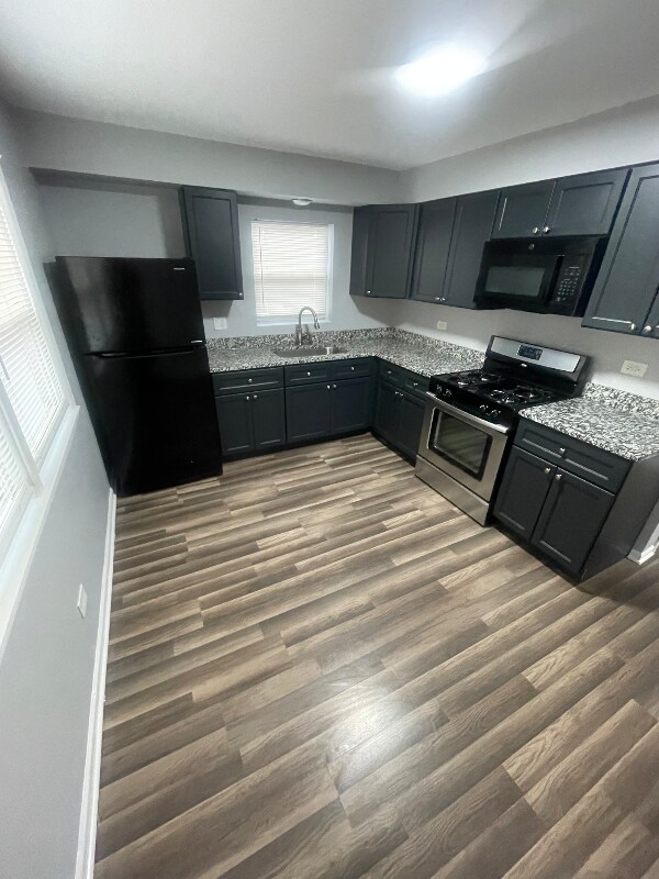 Building Photo - 7800 S Exchange Ave