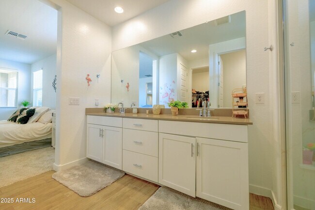 Building Photo - 4234 Enmark Dr