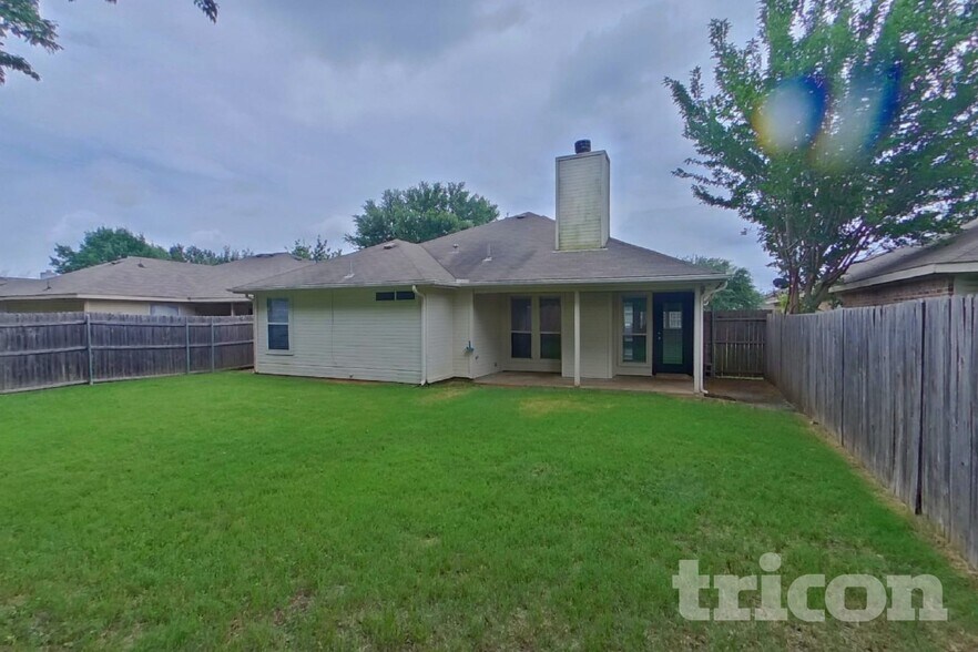 Building Photo - 757 Dema Ln