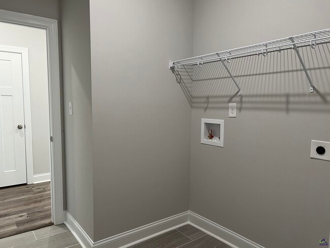 Building Photo - 107 Amargosa Pl
