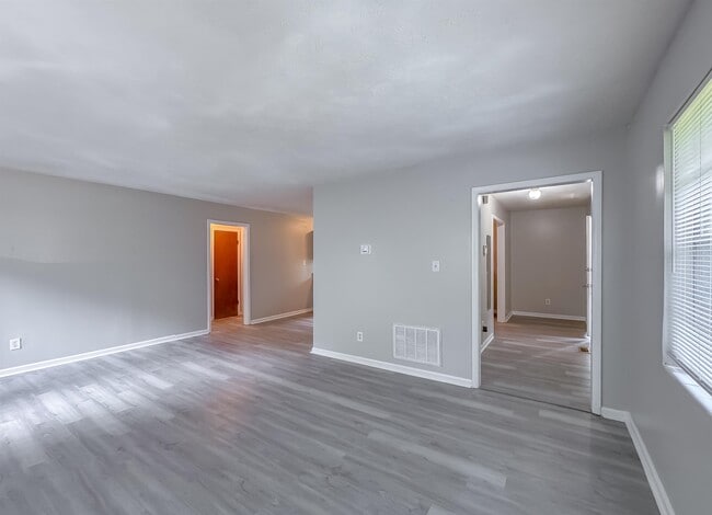 Building Photo - 1726 Hartsfield Rd