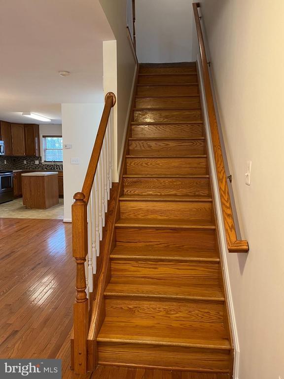 Building Photo - 20 Mabel Ln