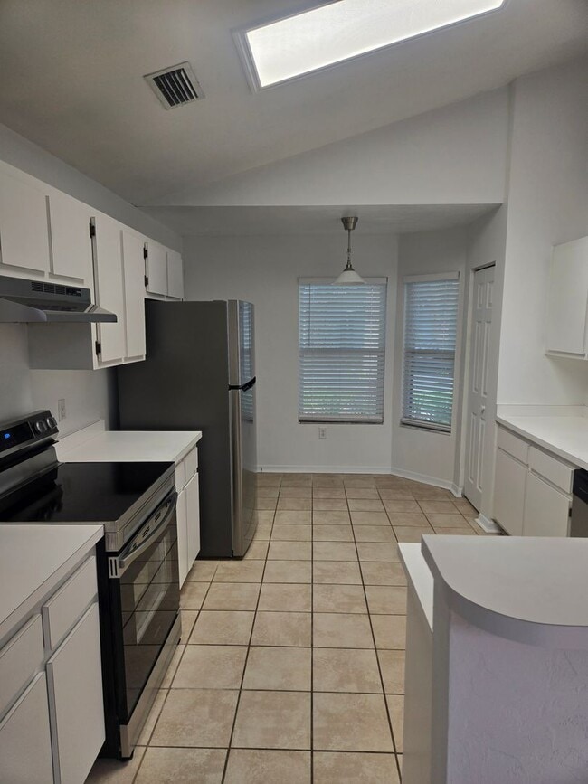 Building Photo - 3 Bedroom/2 Bath Home in Cherry Tree