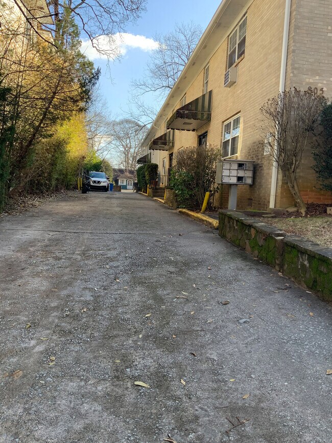 Building Photo - 805 Piedmont Ave NE