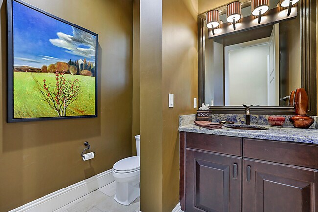 Building Photo - 18337 SE Old Trail Dr W