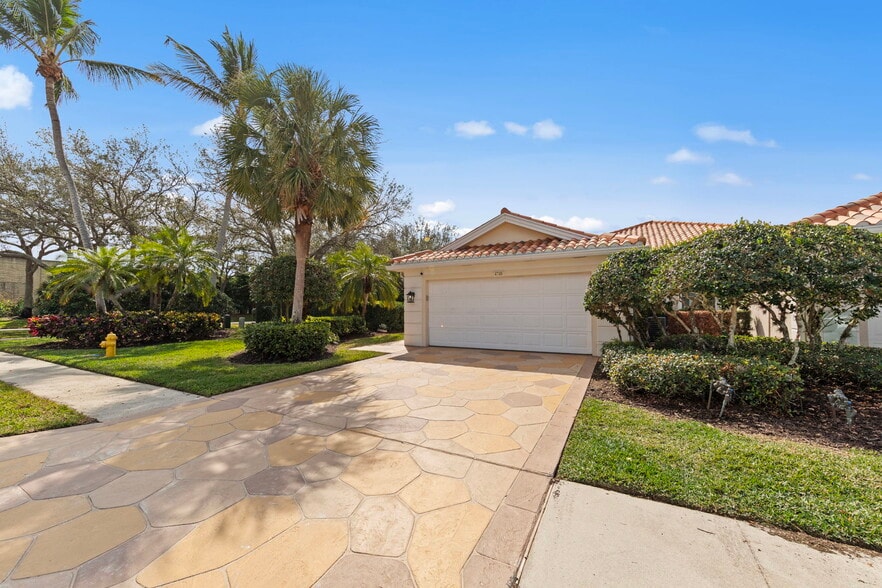 Building Photo - 4748 San Carlo Ct