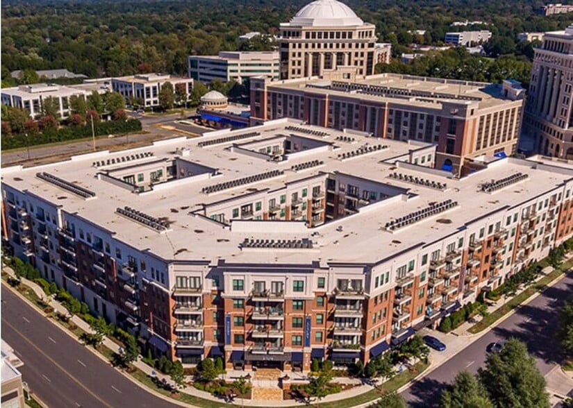 Building Photo - 6000 Carnegie Blvd