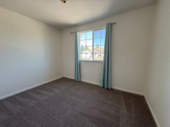 Building Photo - 9424 Sea Cliff Way