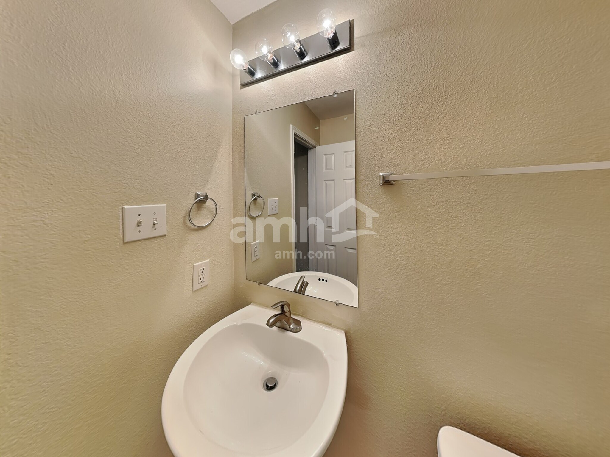 Building Photo - 12135 Bradenway Ln