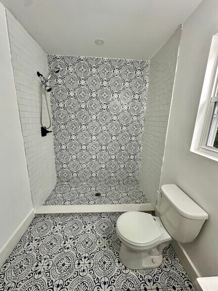 Building Photo - 101 4th Ave